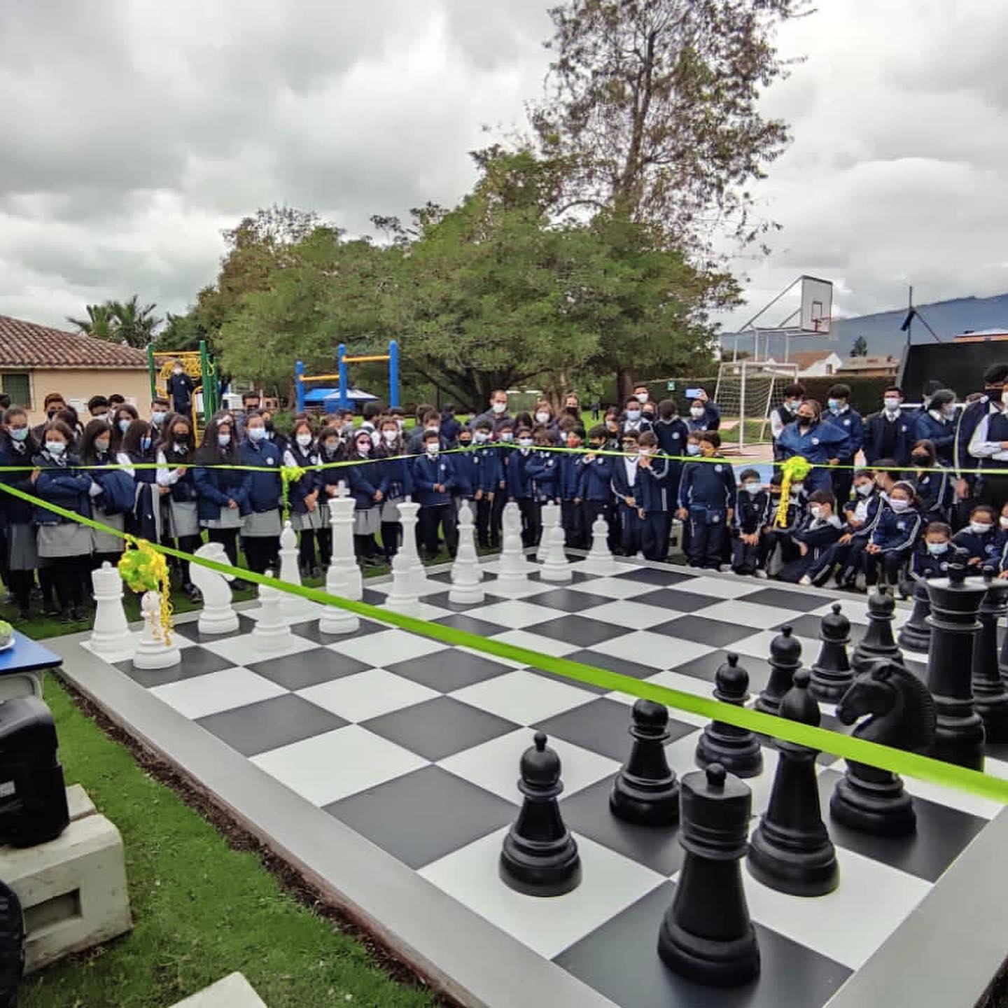 Ajedrez gigante en el Colegio Abraham Maslow