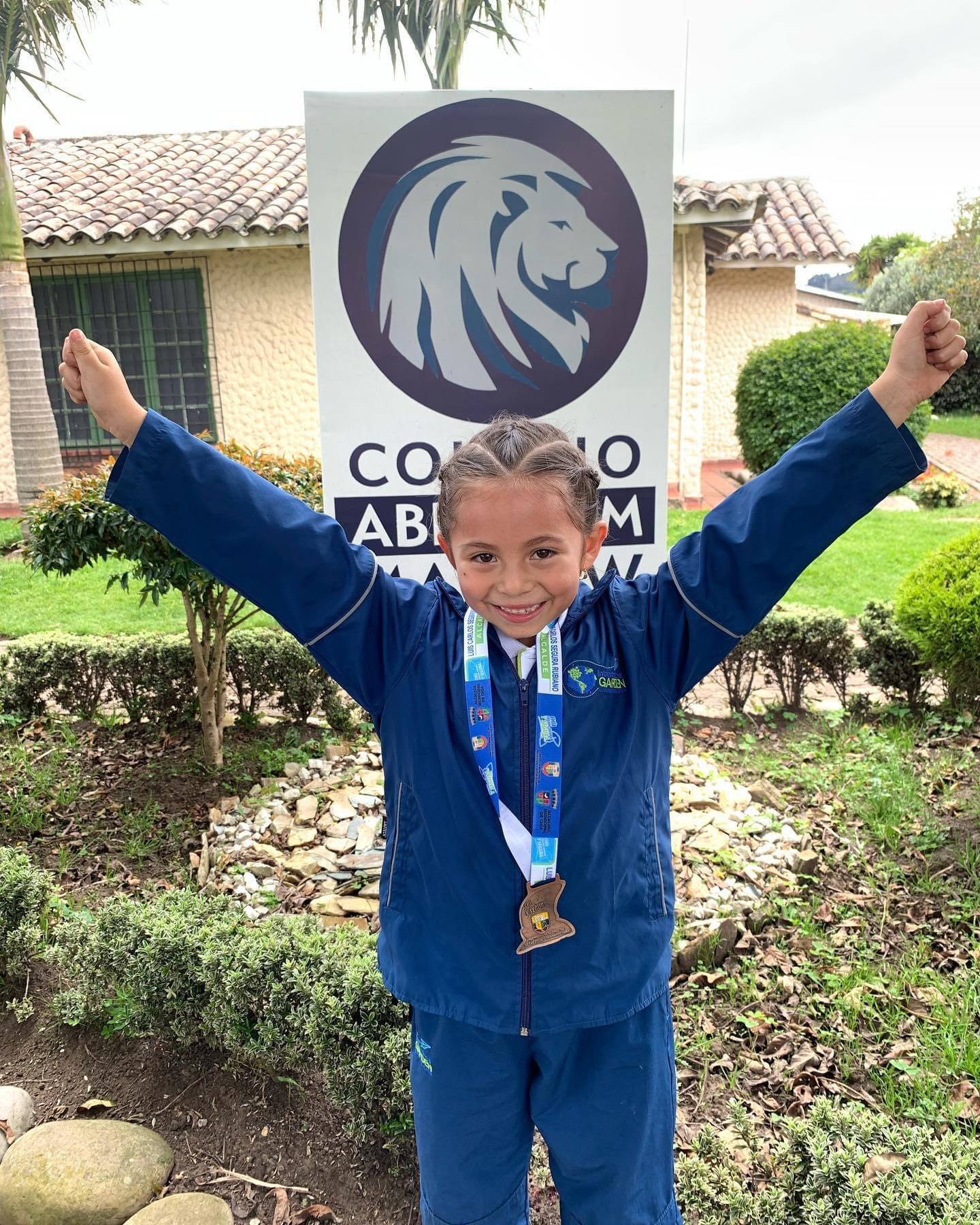 Ganadora en los Intercolegiados de Gimnasia